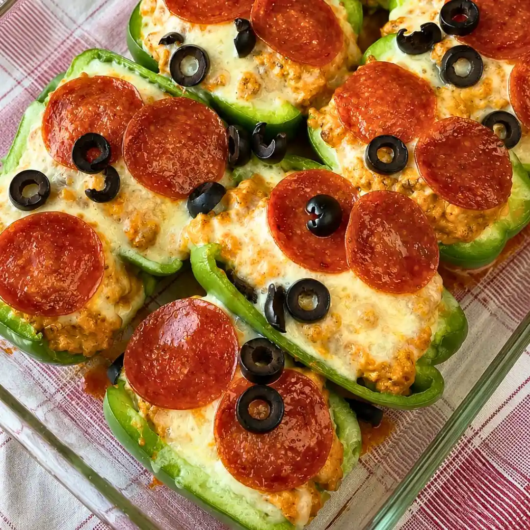 Creamy Pizza Stuffed Bell Peppers