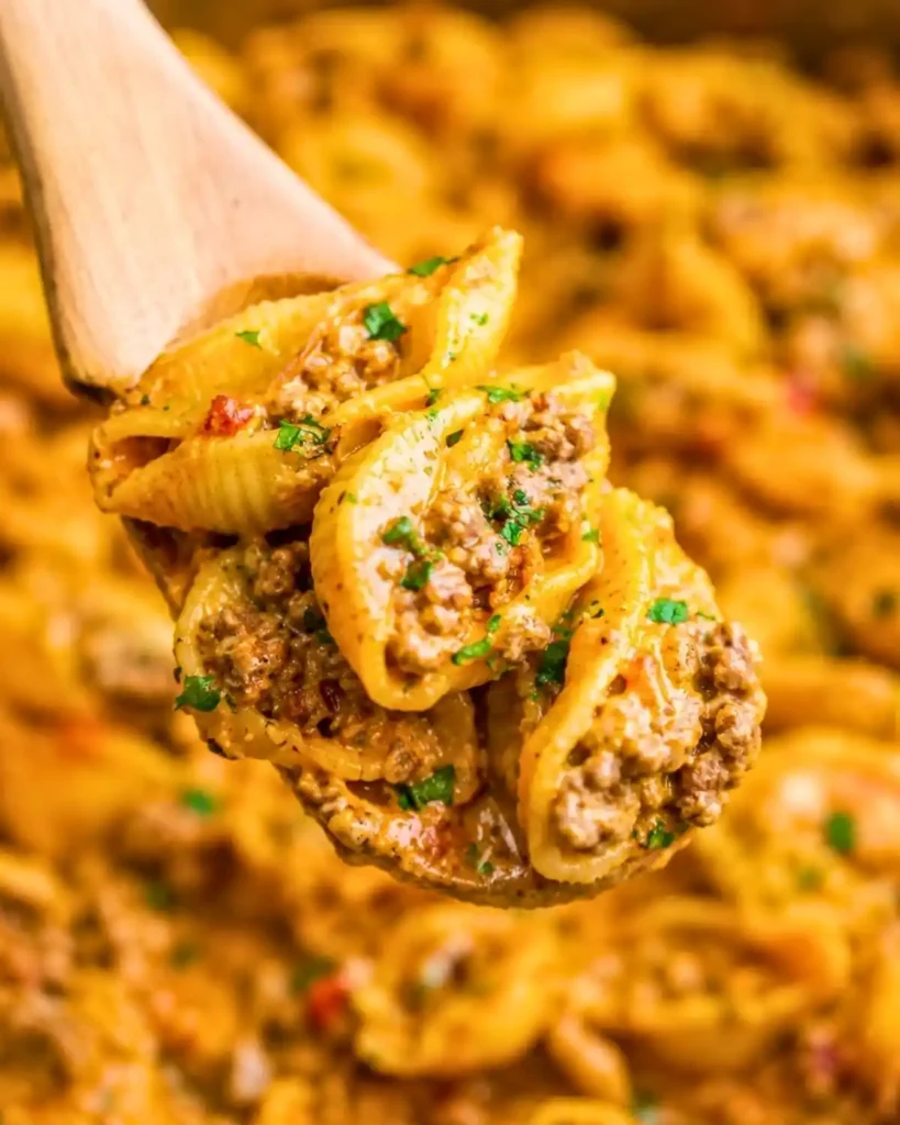 Creamy Beef and Shells: A Sweet and Savory Comfort Food Favorite