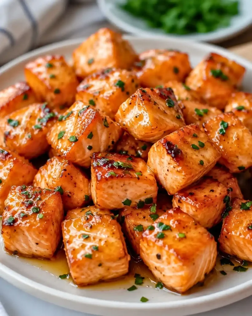 Crispy Air Fryer Honey Garlic Salmon Bites – Easy 20-Minute Dinner Recipe