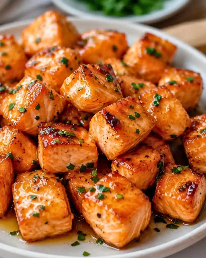Crispy Air Fryer Honey Garlic Salmon Bites – Easy 20-Minute Dinner Recipe