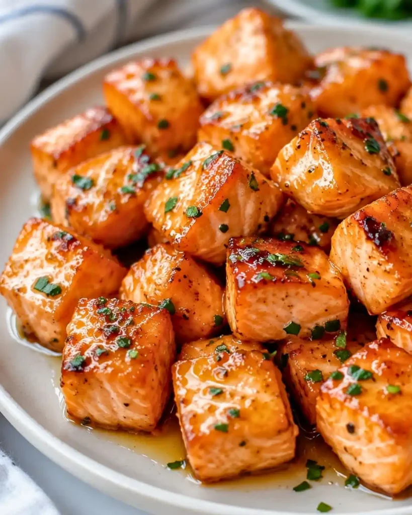 Crispy Air Fryer Honey Garlic Salmon Bites – Easy 20-Minute Dinner Recipe